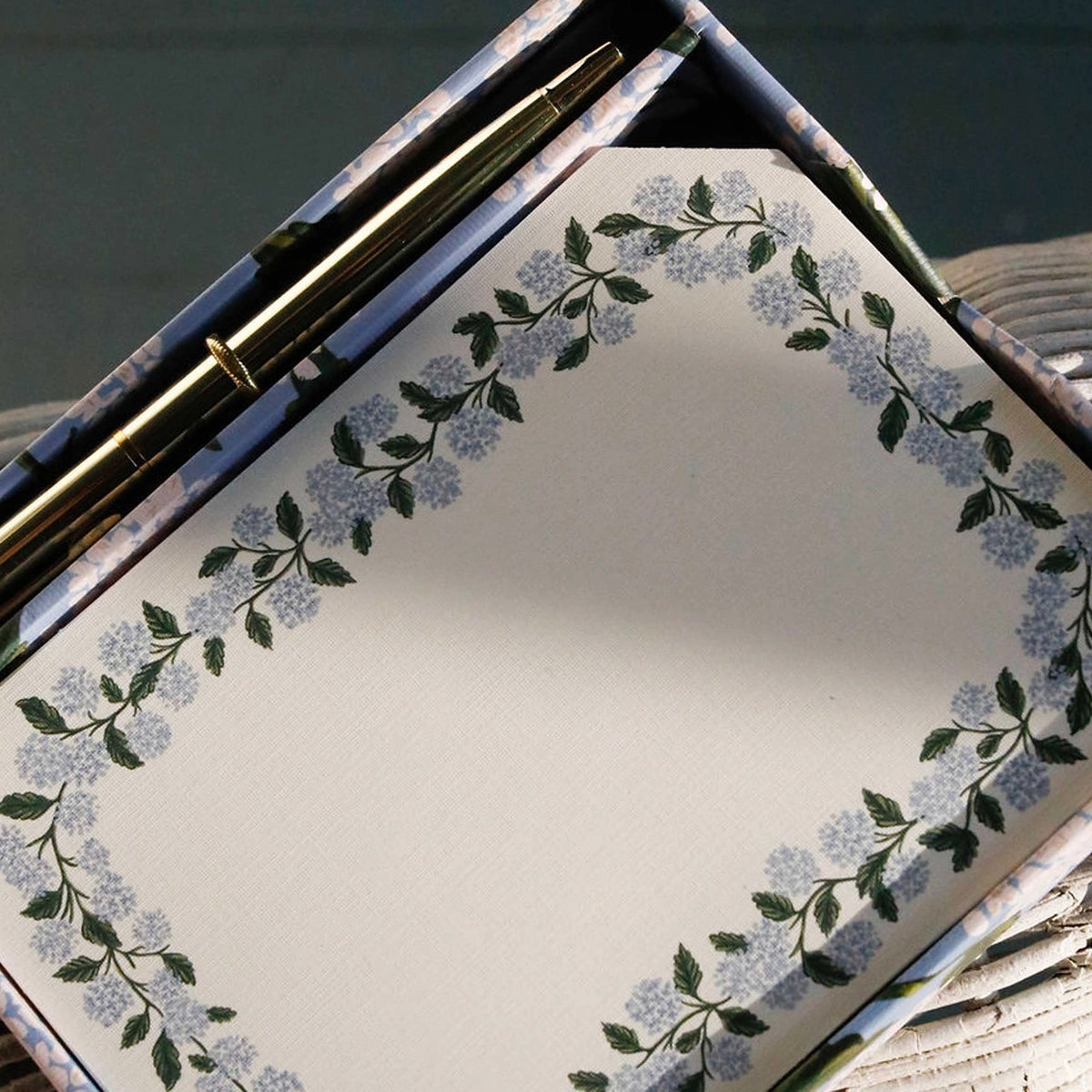 Day Light Hydrangea Note Writing Set