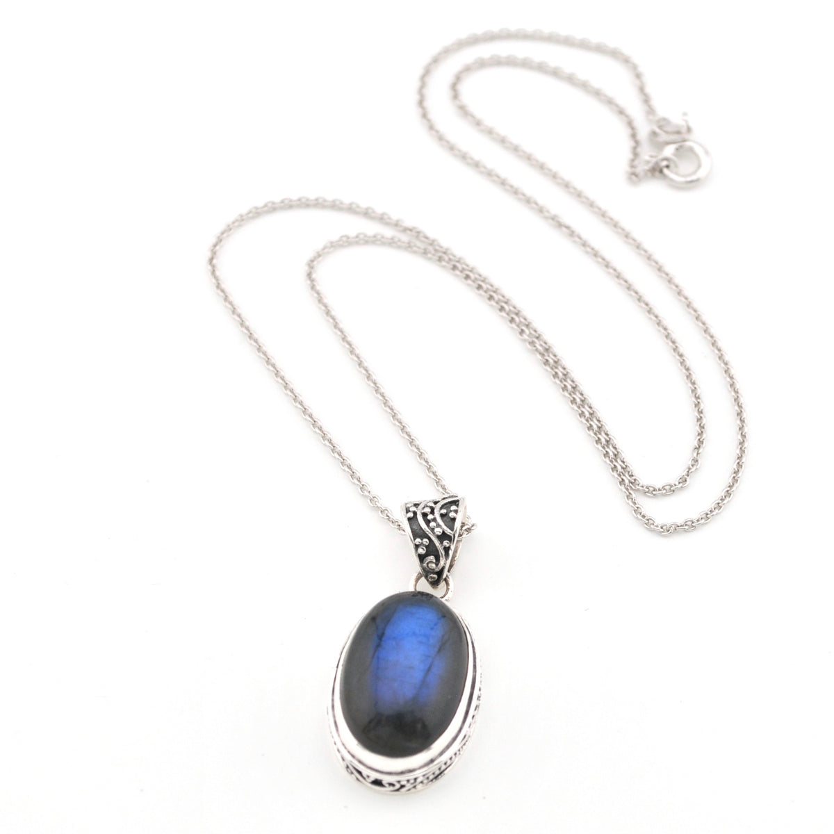 Labradorite 12x19mm Oval Bali Necklace
