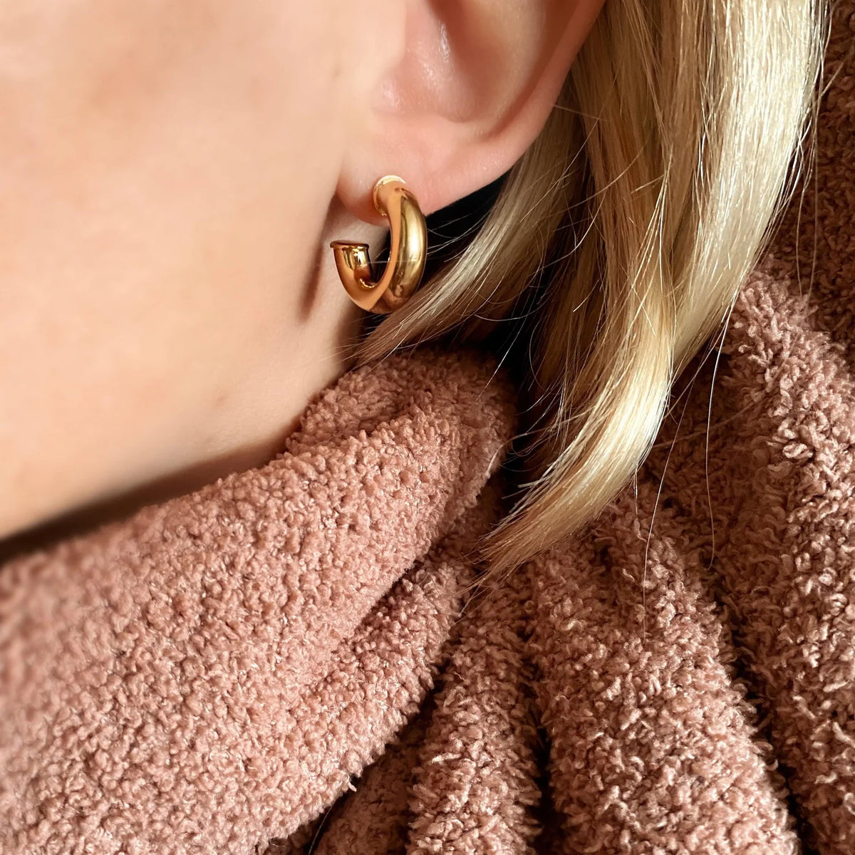 Model View 18k Gold Fill Mini 5x18mm Post Hoop Earrings