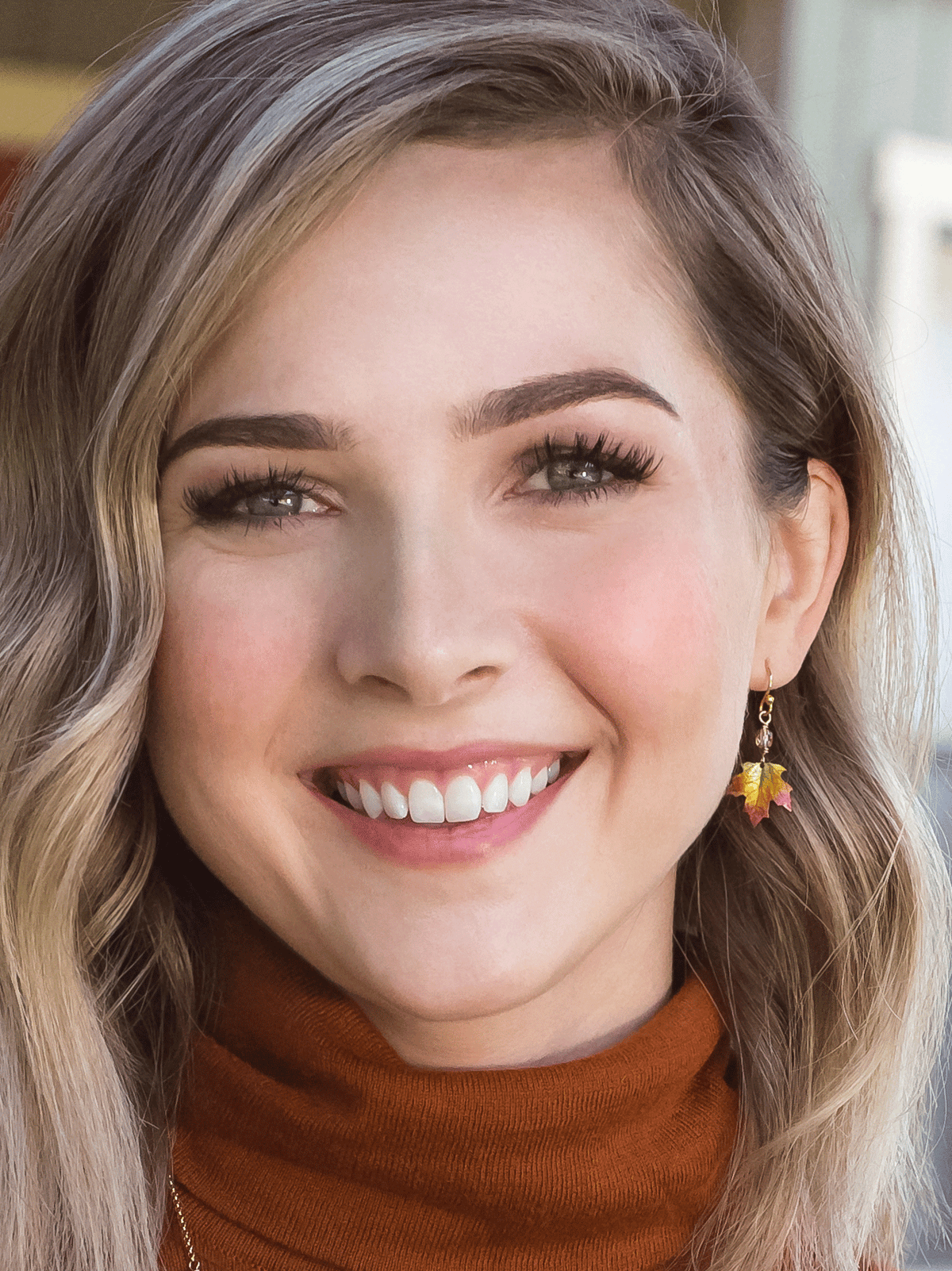 Alt View Peach Sugar Maple Earrings