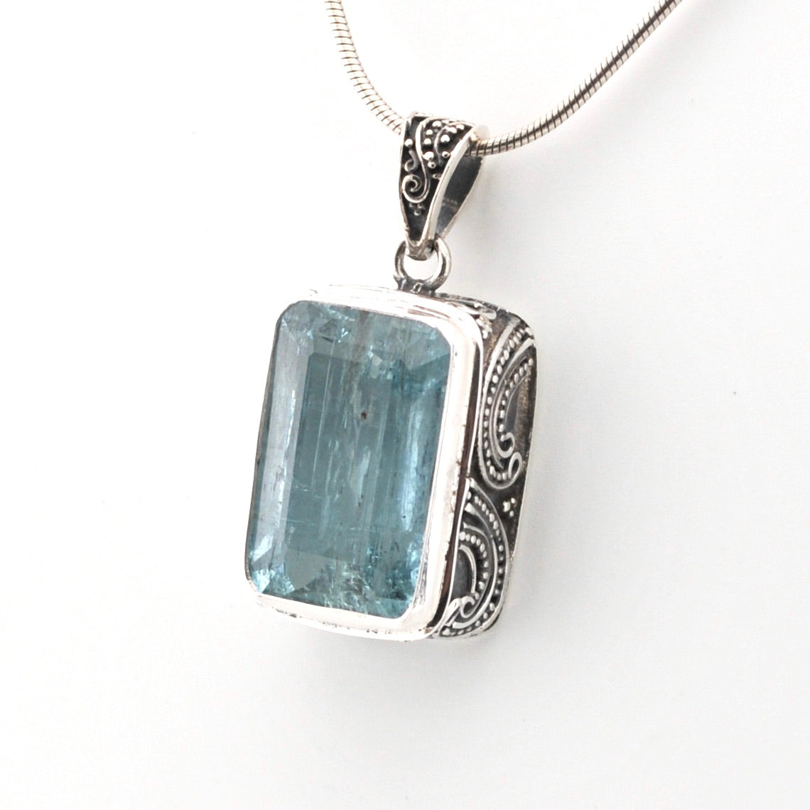 Side View Aquamarine 12x18mm Rectangle Pendant