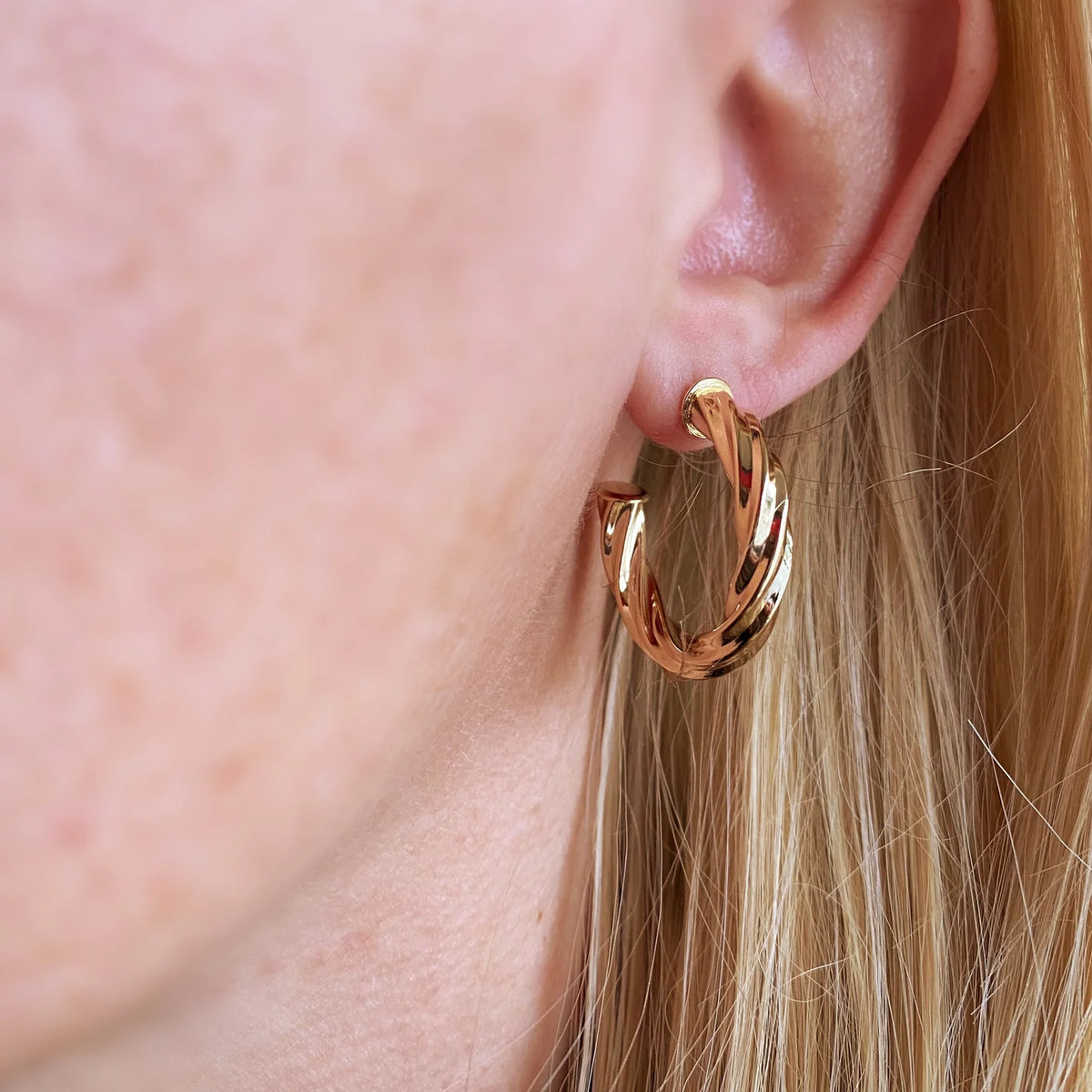 Model View 18k Gold Fill 5x30mm Twist Hoop Earrings