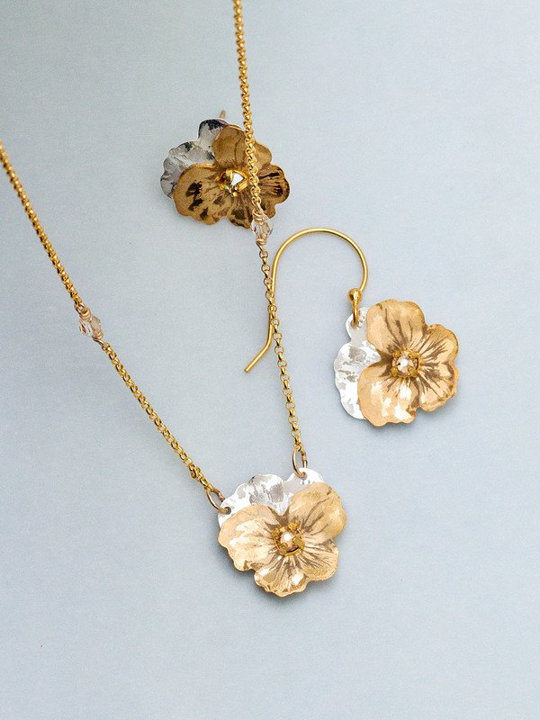 Alt View Champagne Garden Pansy Drop Earrings
