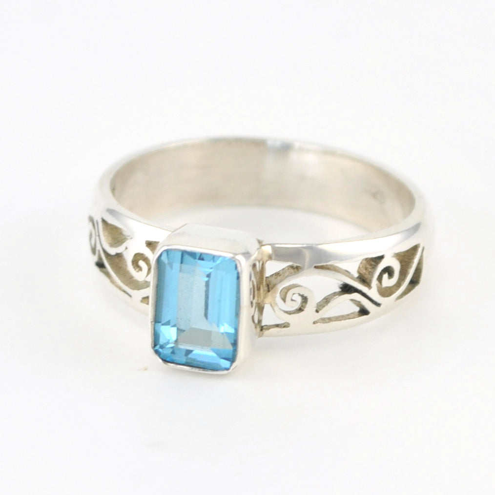Alt View Silver Blue Topaz 5x7mm Scroll Side Band
