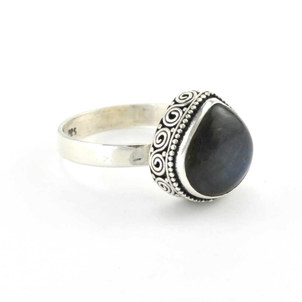 Side View Silver Labradorite Ring