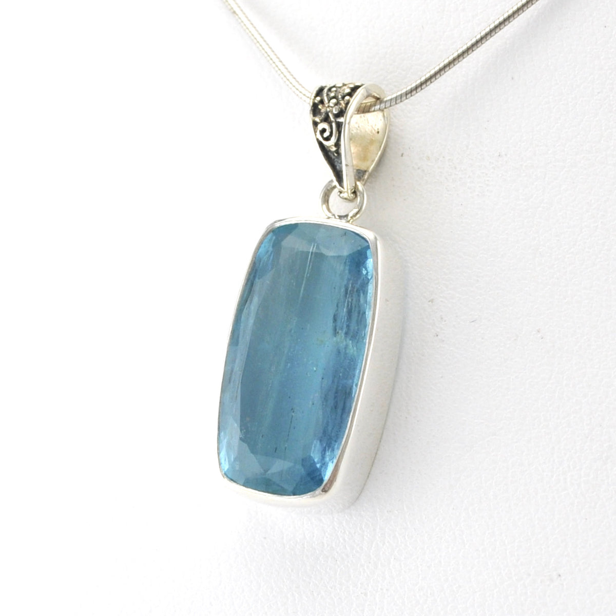Silver Aquamarine 11x20mm Rectangle Pendant