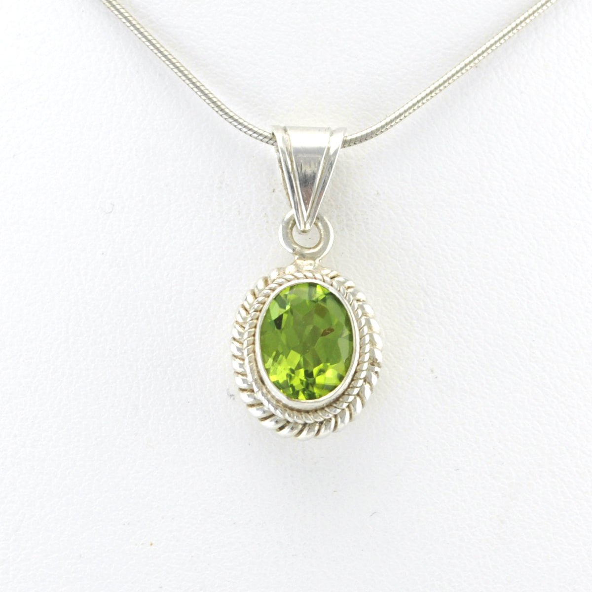 Alt View Silver Peridot 7x9mm Oval Pendant